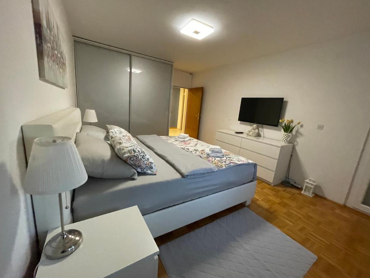 Dis Apartment Varaždin Екстериор снимка
